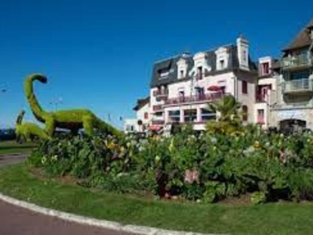Appartement En Front De Mer A Villers-Sur-Mer Face Au Casino, 2P Tout Equipe Avec Parking Privatif - Fr-1-712-14 Екстер'єр фото